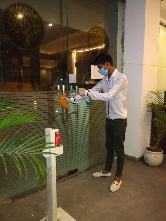 Airport Hotel Tashree Neu-Delhi Exterior foto